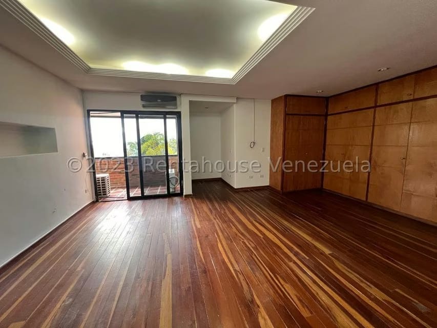 Casa (Multipes Niveles) en Venta en Loma Linda, Distrito Metropolitano - 61
