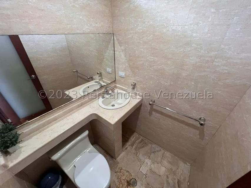 Casa (Multipes Niveles) en Venta en Loma Linda, Distrito Metropolitano - 65