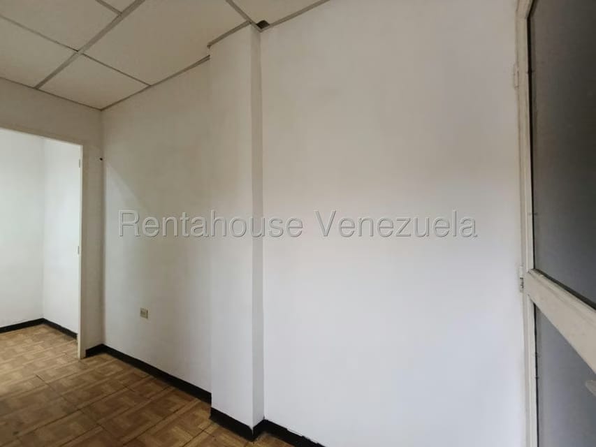Comercial (Local Comercial) en Venta en Sabana Larga, Aragua - 24