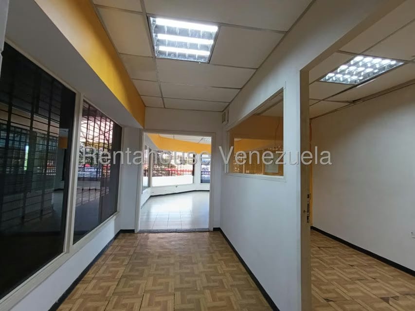 Comercial (Local Comercial) en Venta en Sabana Larga, Aragua - 31