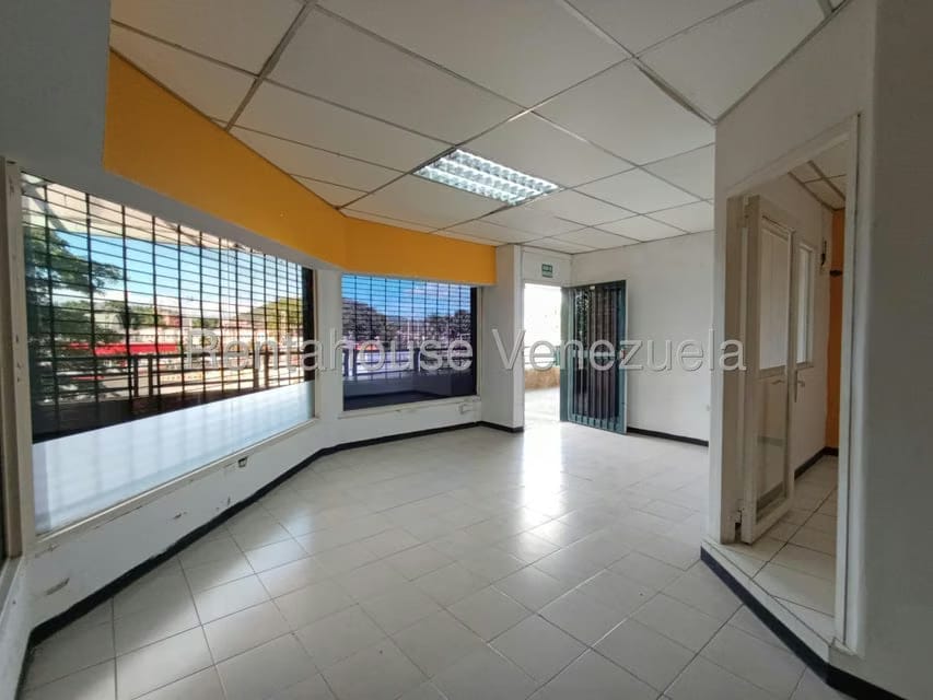 Comercial (Local Comercial) en Venta en Sabana Larga, Aragua - 33
