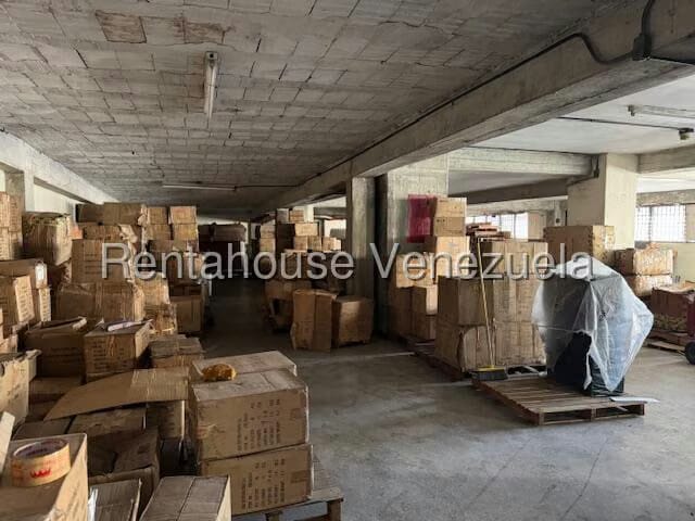 Comercial (Galpon - Deposito) en Alquiler en La Candelaria, Distrito Metropolitano - 11