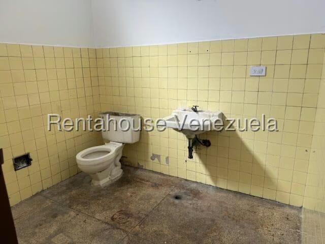 Comercial (Galpon - Deposito) en Alquiler en La Candelaria, Distrito Metropolitano - 4
