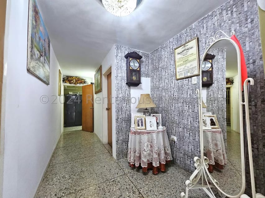 Comercial (Edificio) en Venta en Zona Oeste, Lara - 12