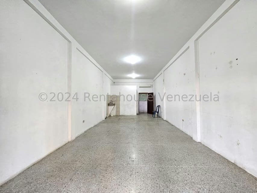 Comercial (Edificio) en Venta en Zona Oeste, Lara - 41