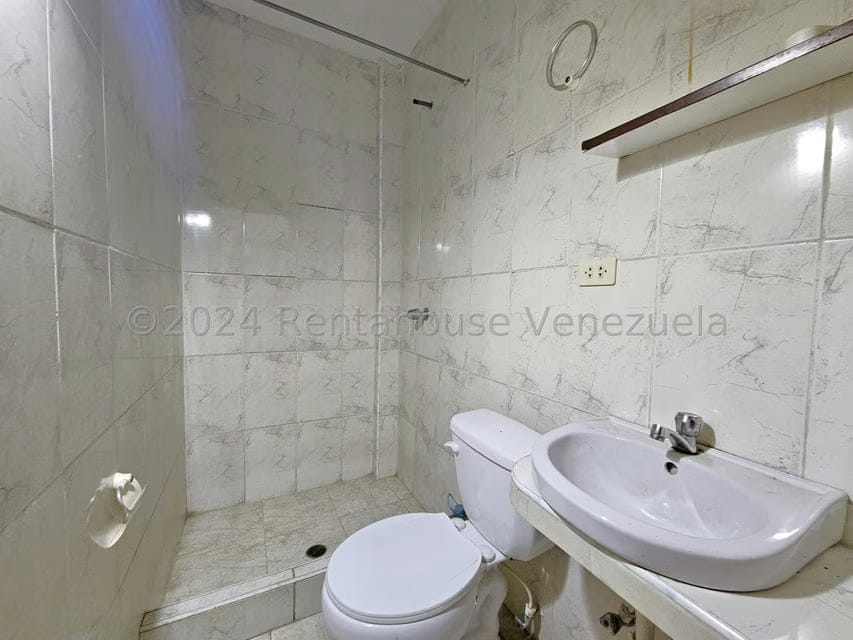 Comercial (Edificio) en Venta en Zona Oeste, Lara - 44