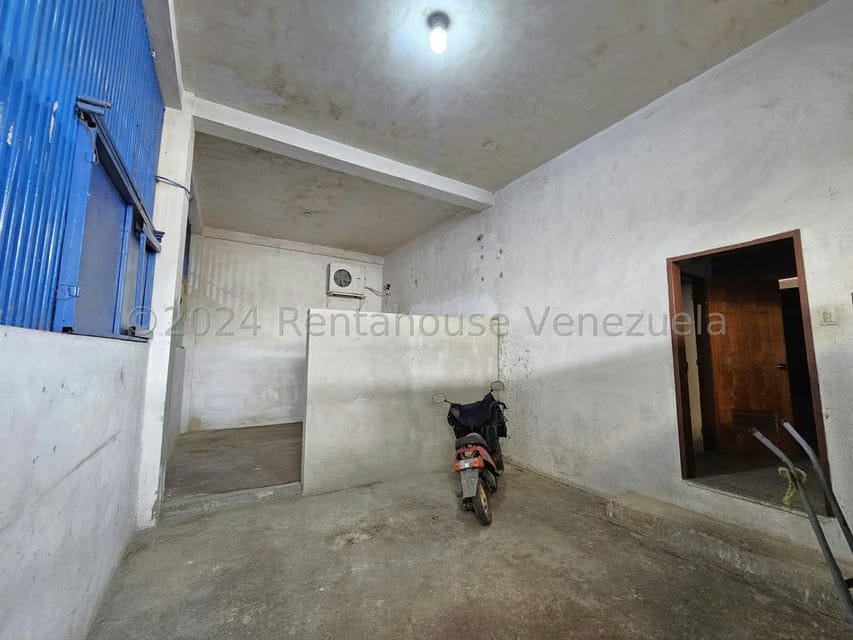 Comercial (Edificio) en Venta en Zona Oeste, Lara - 46