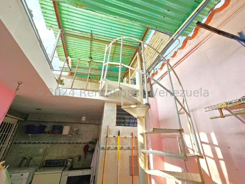 Comercial (Edificio) en Venta en Zona Oeste, Lara - 47