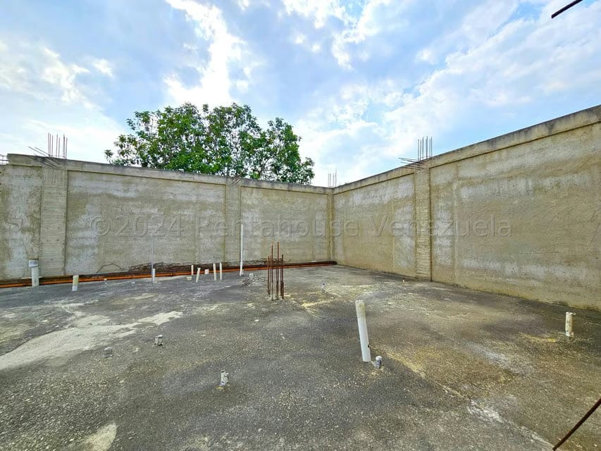 Comercial (Edificio) en Venta en Zona Oeste, Lara - 54