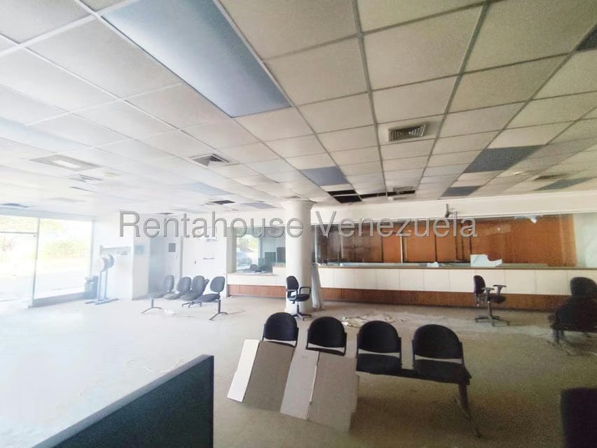 Comercial (Local Comercial) en Venta en Circunvalacion Dos, Zulia - 11