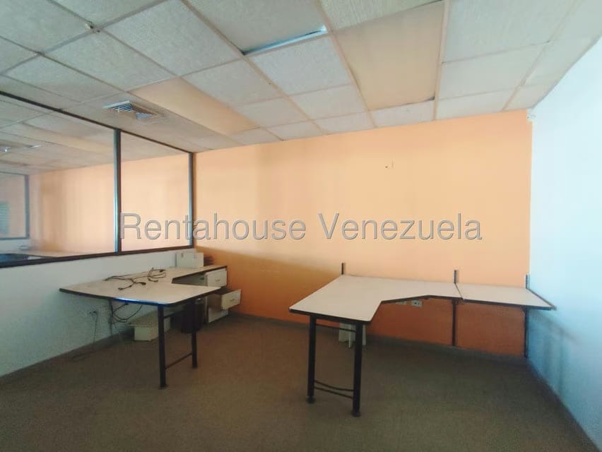 Comercial (Local Comercial) en Venta en Circunvalacion Dos, Zulia - 13