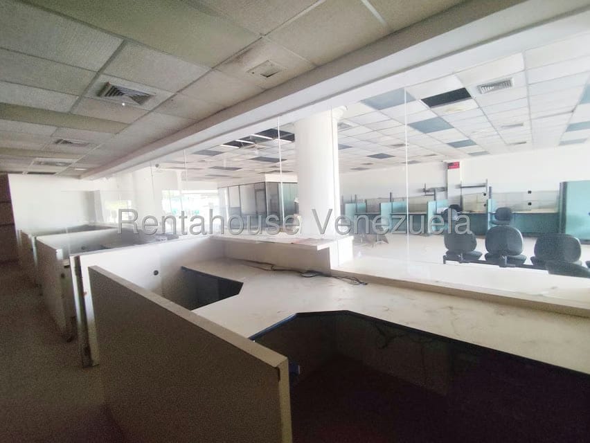 Comercial (Local Comercial) en Venta en Circunvalacion Dos, Zulia - 21
