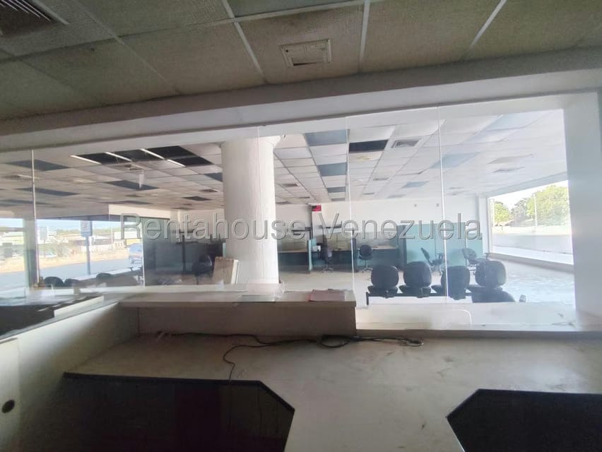 Comercial (Local Comercial) en Venta en Circunvalacion Dos, Zulia - 22