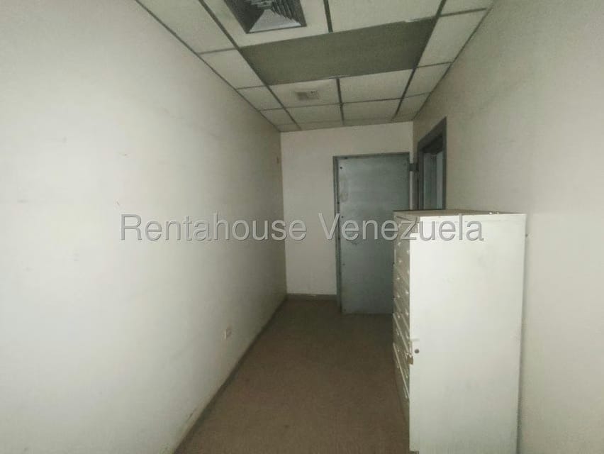 Comercial (Local Comercial) en Venta en Circunvalacion Dos, Zulia - 40
