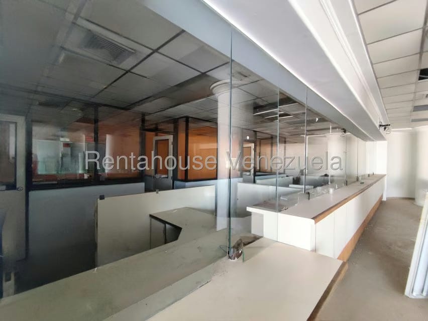 Comercial (Local Comercial) en Venta en Circunvalacion Dos, Zulia - 5