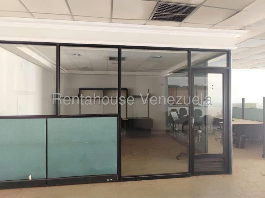 Comercial (Local Comercial) en Venta en Circunvalacion Dos, Zulia - 7