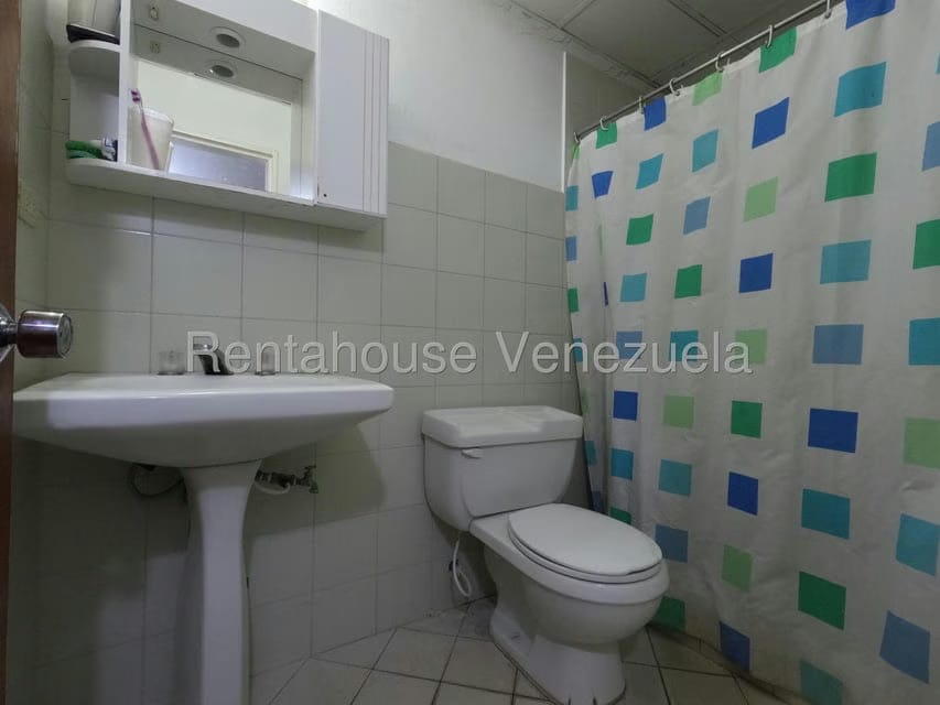 Casa (1 Nivel) en Venta en Centro, Lara - 15