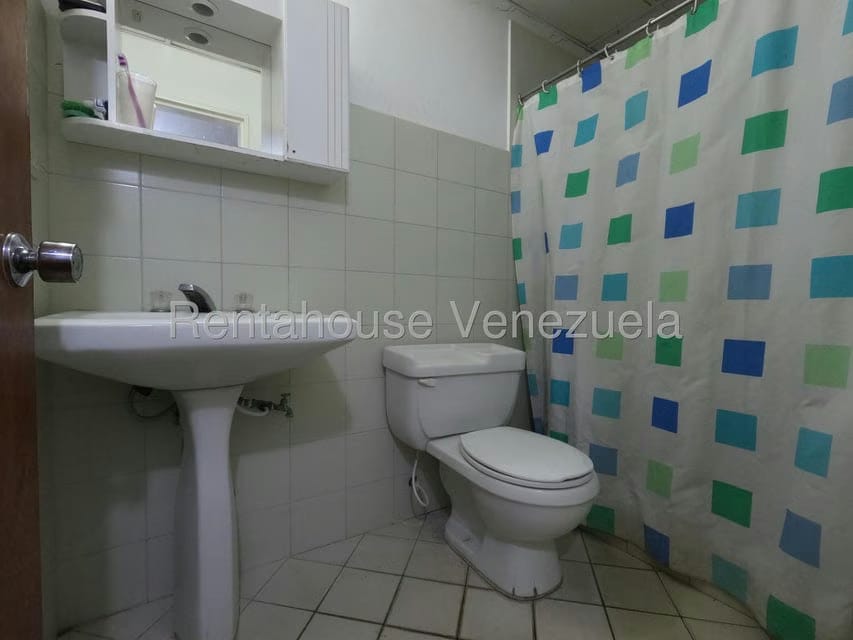 Casa (1 Nivel) en Venta en Centro, Lara - 16