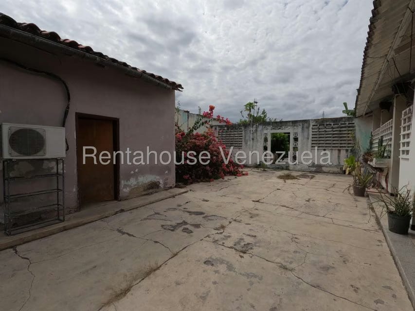 Casa (1 Nivel) en Venta en Centro, Lara - 22