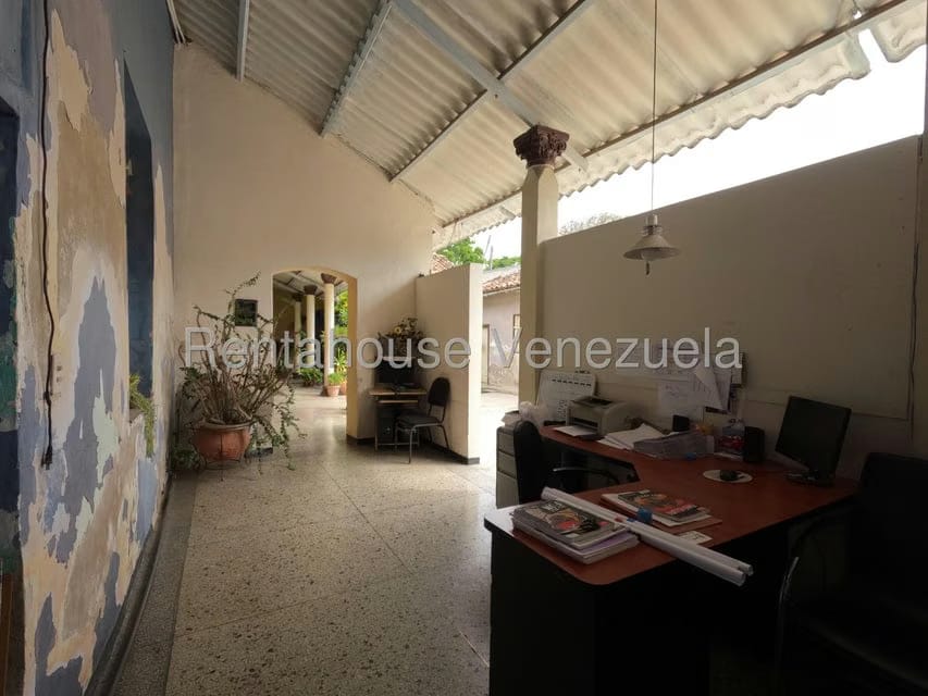 Casa (1 Nivel) en Venta en Centro, Lara - 25