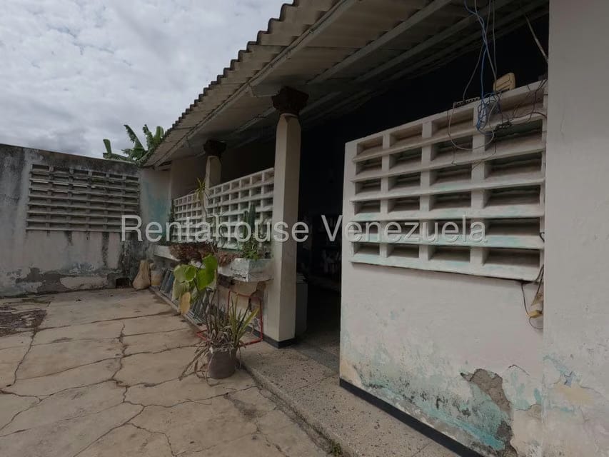 Casa (1 Nivel) en Venta en Centro, Lara - 27