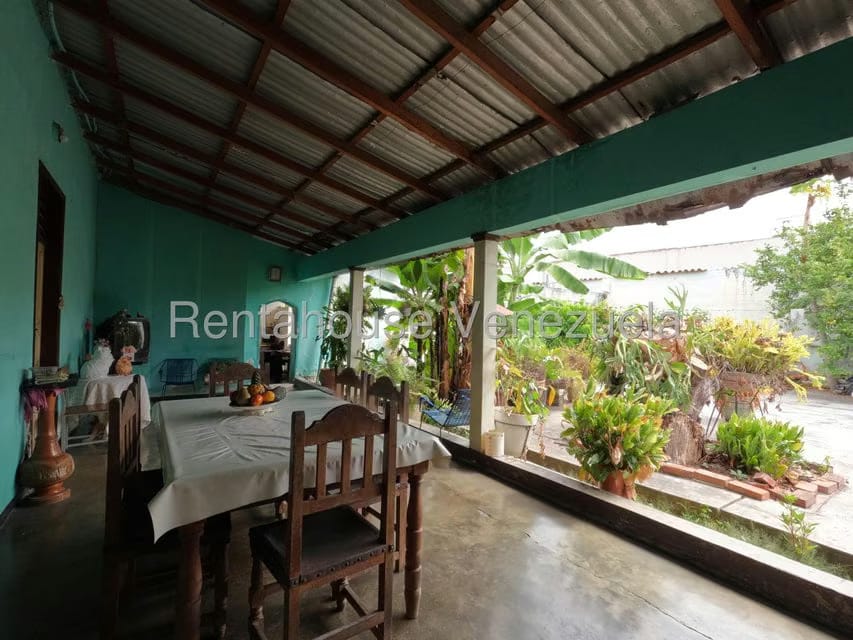 Casa (1 Nivel) en Venta en Centro, Lara - 28