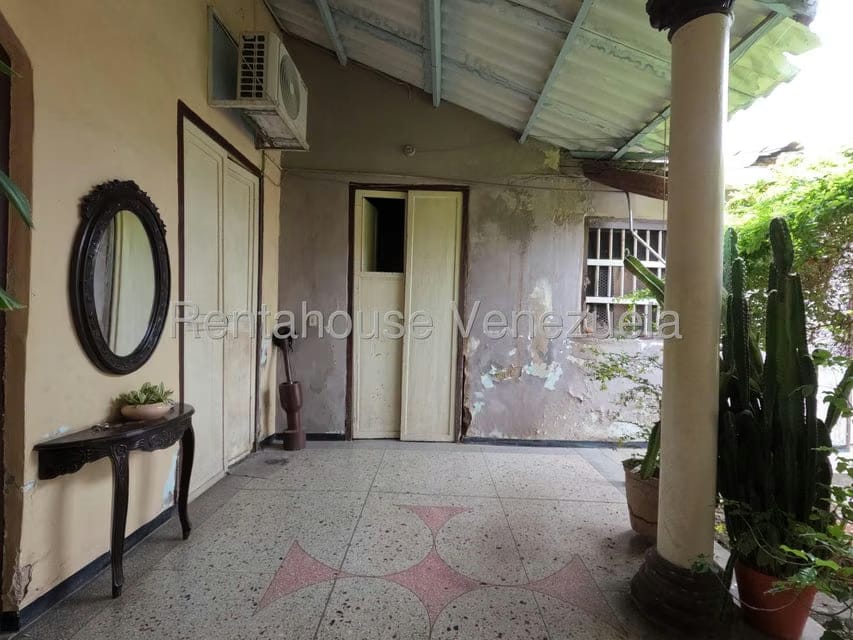 Casa (1 Nivel) en Venta en Centro, Lara - 31