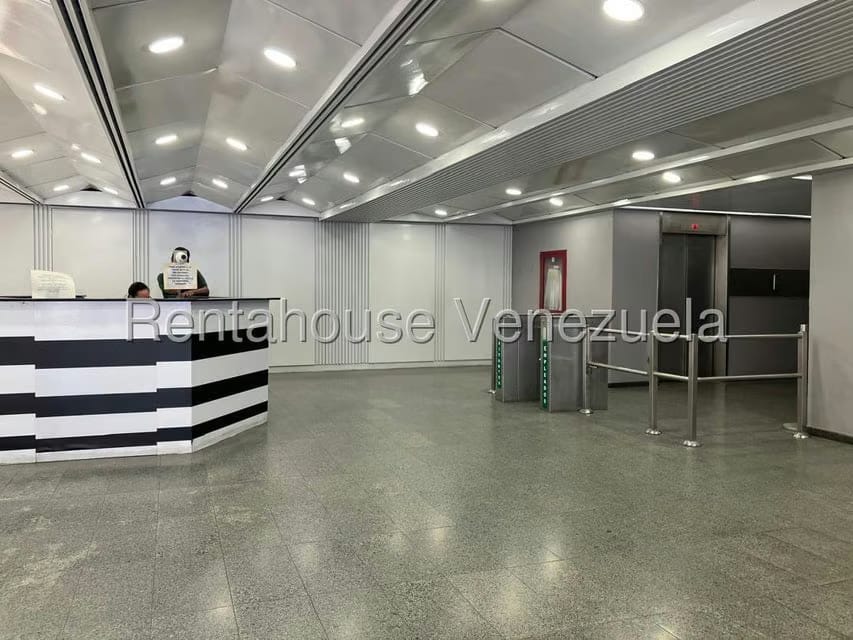 Comercial (Oficina) en Alquiler en Los Ruices, Distrito Metropolitano