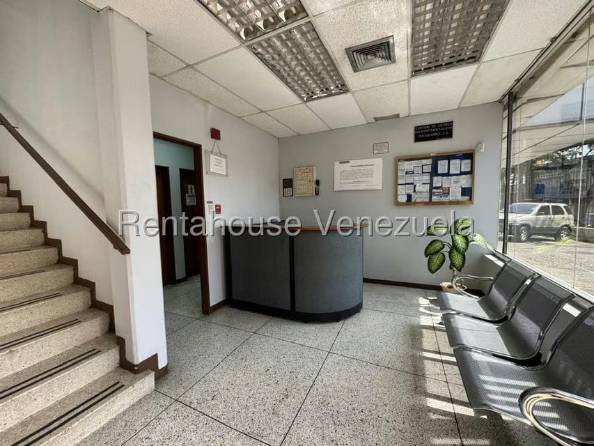 Comercial (Oficina) en Alquiler en La California Sur, Distrito Metropolitano - 2