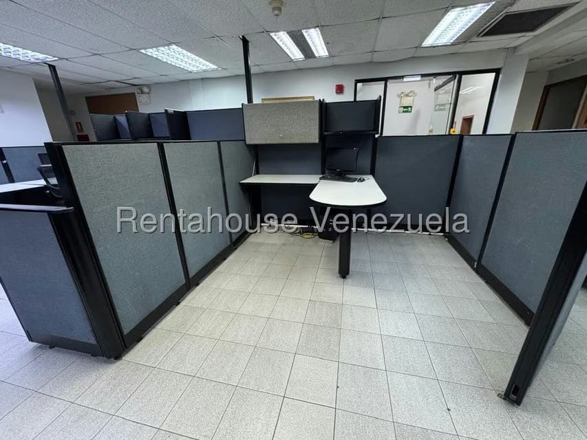 Comercial (Oficina) en Alquiler en La California Sur, Distrito Metropolitano - 11