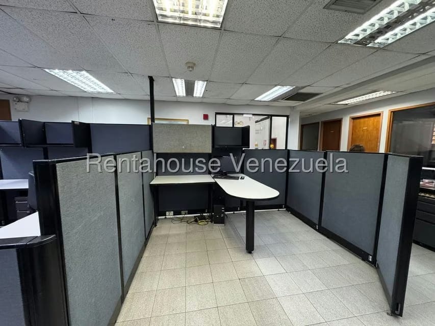Comercial (Oficina) en Alquiler en La California Sur, Distrito Metropolitano - 12