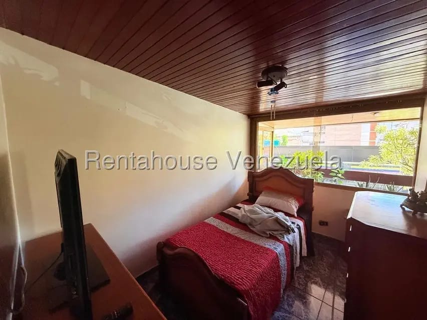 Apartamento (1 Nivel) en Alquiler en Campo Alegre, Distrito Metropolitano - 15