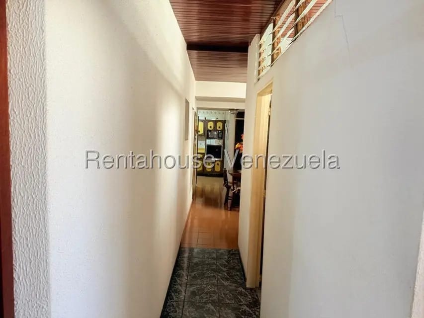 Apartamento (1 Nivel) en Alquiler en Campo Alegre, Distrito Metropolitano - 16