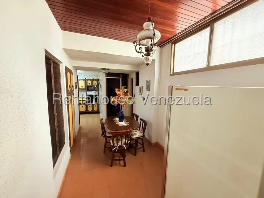 Apartamento (1 Nivel) en Alquiler en Campo Alegre, Distrito Metropolitano - 17