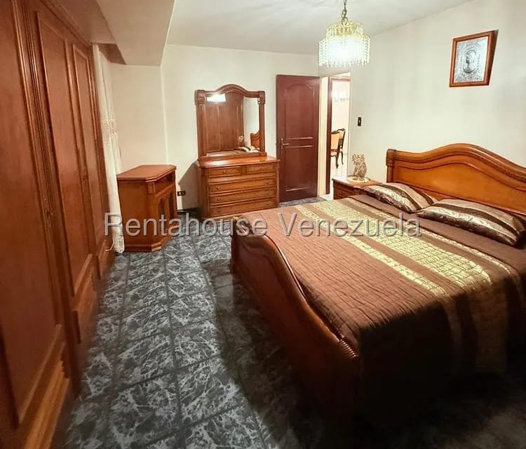 Apartamento (1 Nivel) en Alquiler en Campo Alegre, Distrito Metropolitano - 9