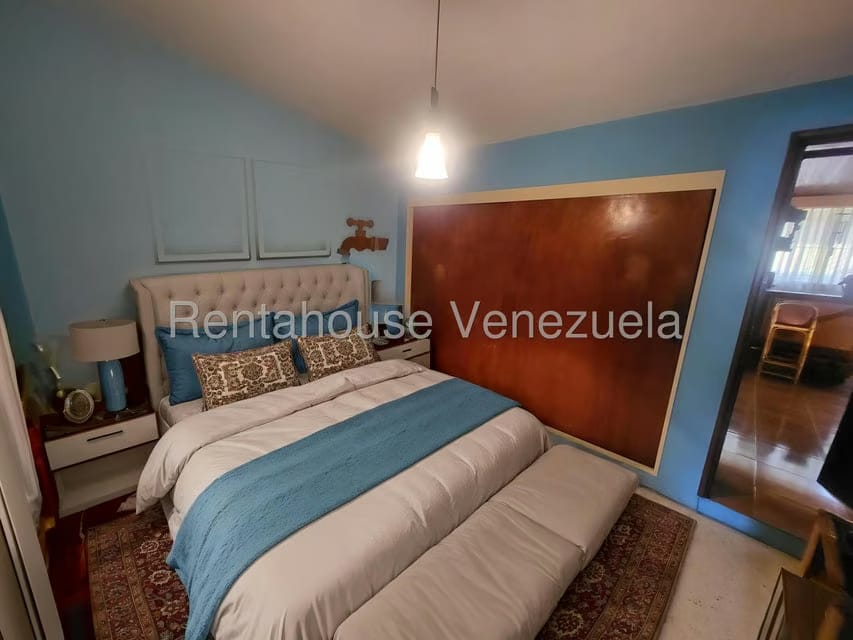 Casa (Duplex) en Venta en Santa Ines, Distrito Metropolitano - 15