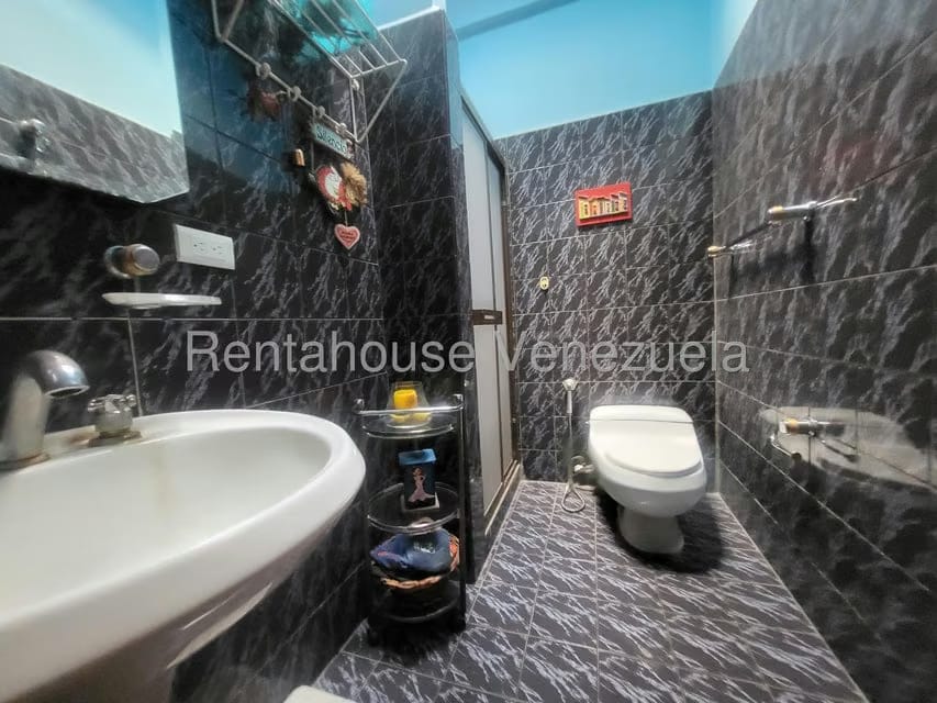Casa (Duplex) en Venta en Santa Ines, Distrito Metropolitano - 22