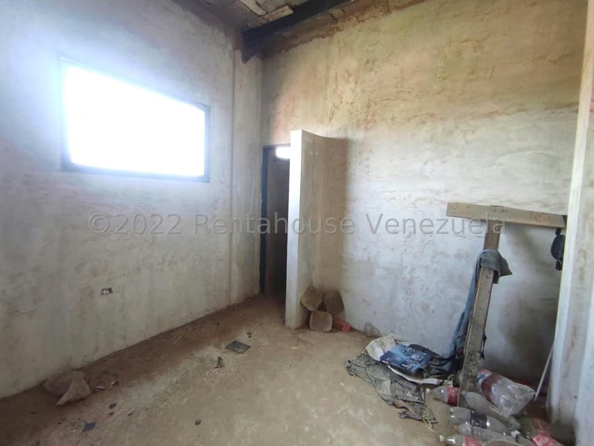 Casa (1 Nivel) en Venta en Valle Jardin, Aragua - 24