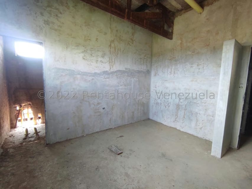 Casa (1 Nivel) en Venta en Valle Jardin, Aragua - 31