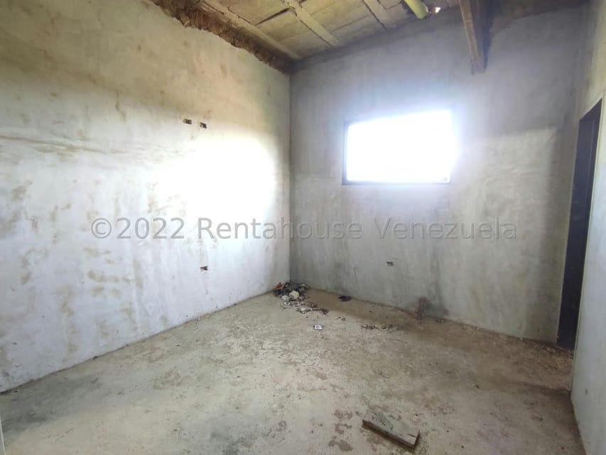 Casa (1 Nivel) en Venta en Valle Jardin, Aragua - 32
