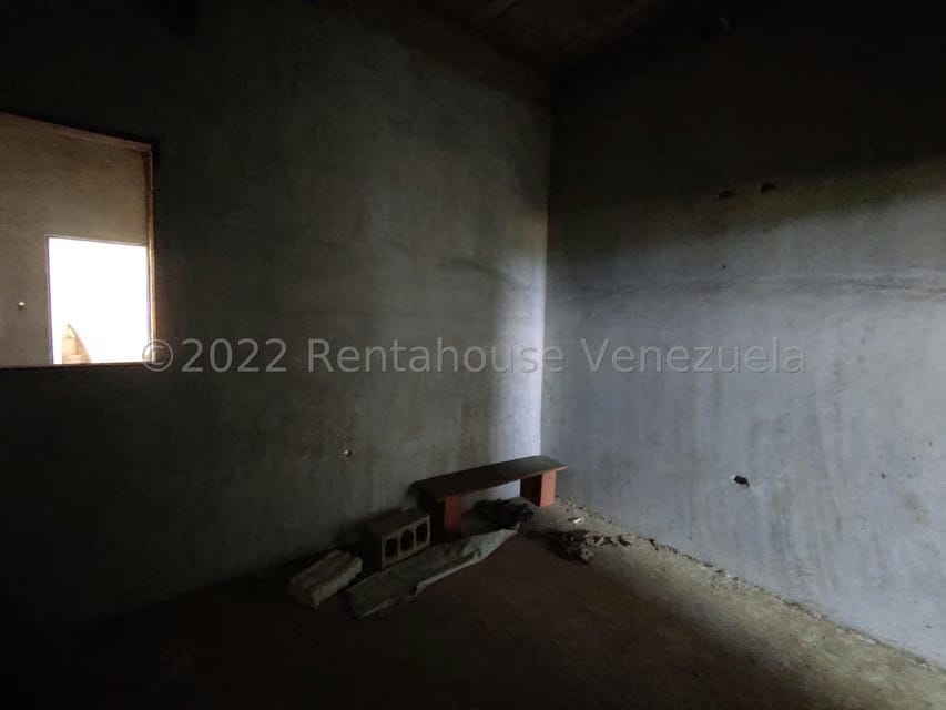 Casa (1 Nivel) en Venta en Valle Jardin, Aragua - 35