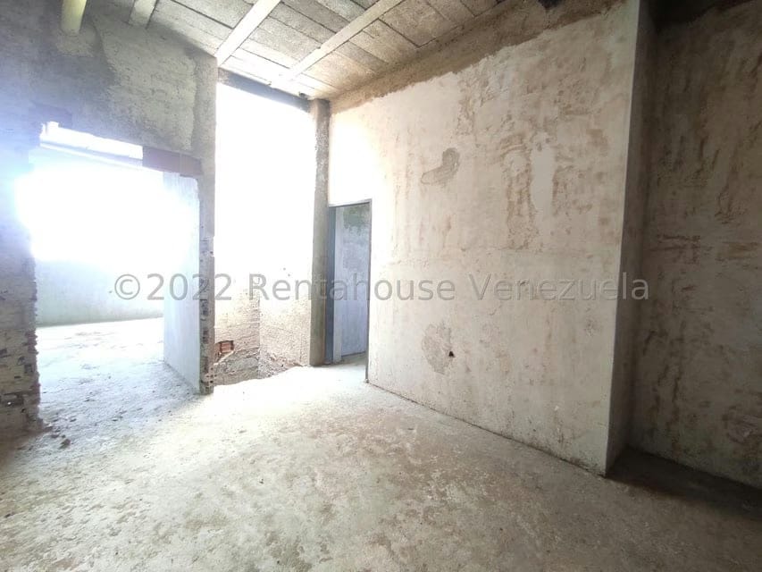Casa (1 Nivel) en Venta en Valle Jardin, Aragua - 39