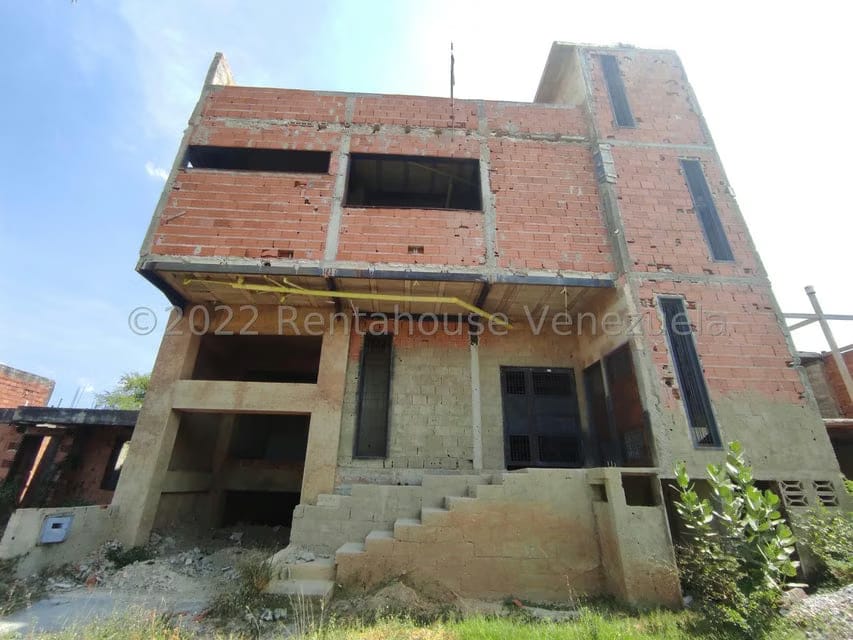 Casa (1 Nivel) en Venta en Valle Jardin, Aragua - 48