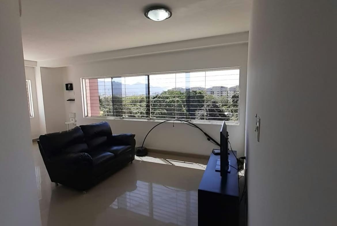APARTAMENTO EN VENTA RES VIRGEN MORENA - 5