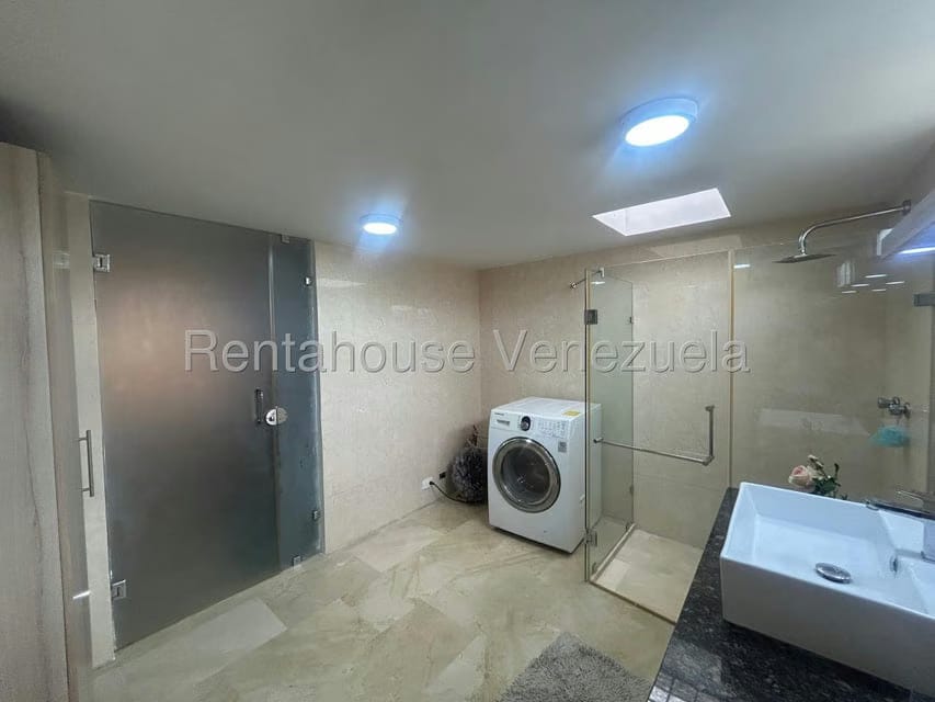 Casa (Multipes Niveles) en Venta en Colinas del Viento, Lara - 32