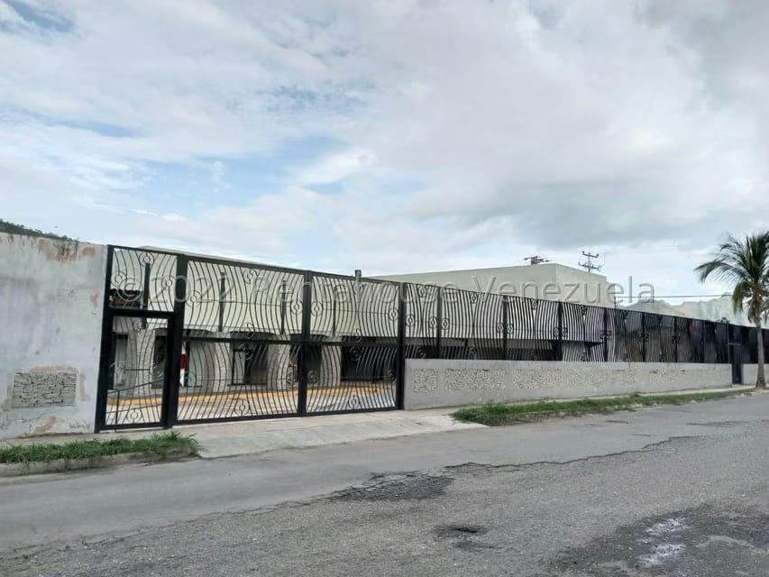 Comercial (Local Comercial) en Venta en La Cumaca, Carabobo
