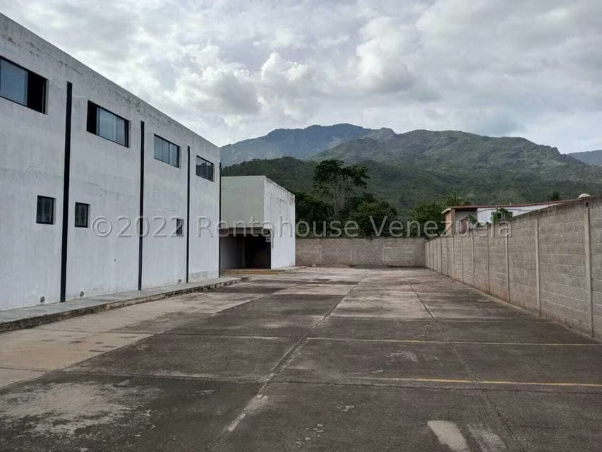Comercial (Local Comercial) en Venta en La Cumaca, Carabobo - 16