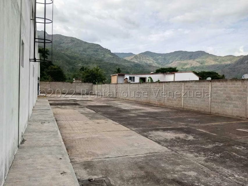 Comercial (Local Comercial) en Venta en La Cumaca, Carabobo - 17