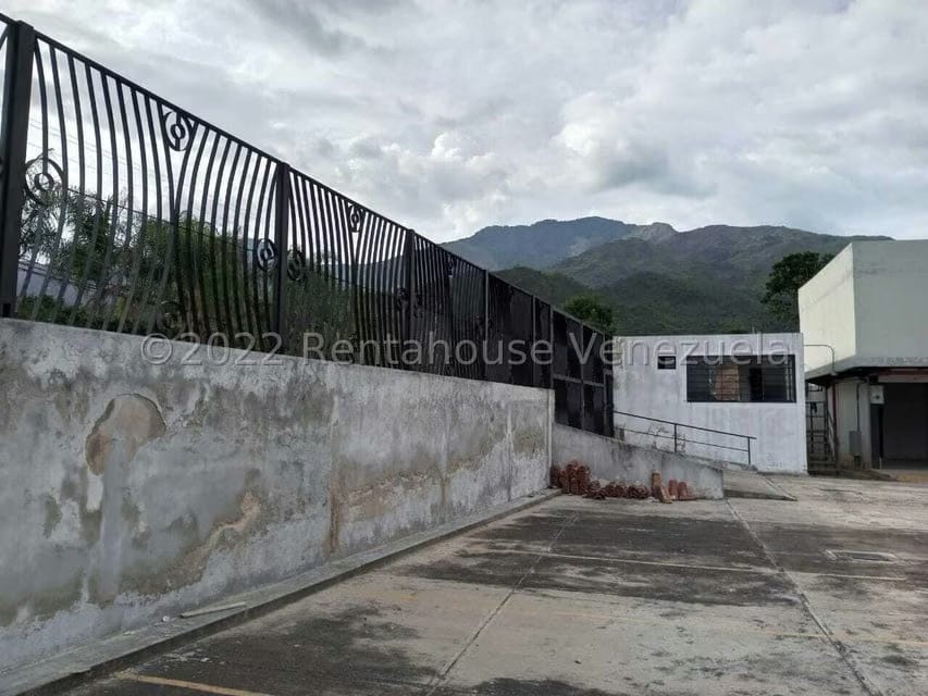 Comercial (Local Comercial) en Venta en La Cumaca, Carabobo - 24