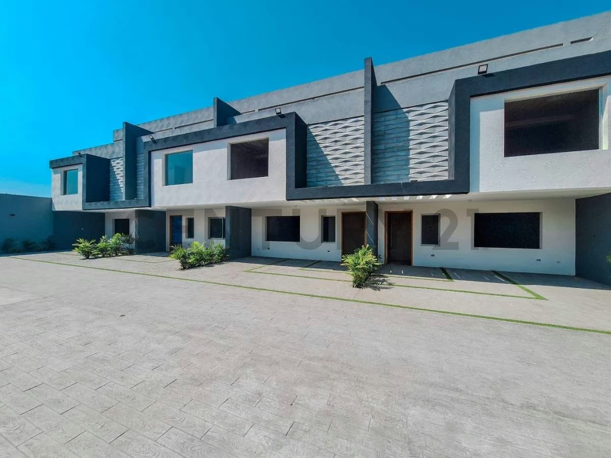 EN VENTA TH MORRO VILLAGE LECHERIA - 14